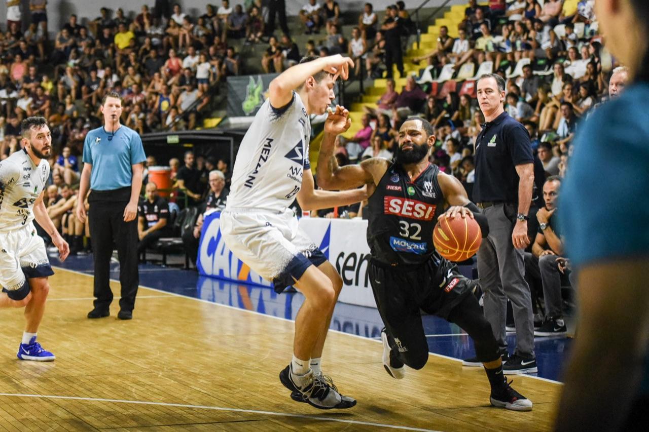 No último jogo do ano, Sesi Franca Basquete vence Bauru