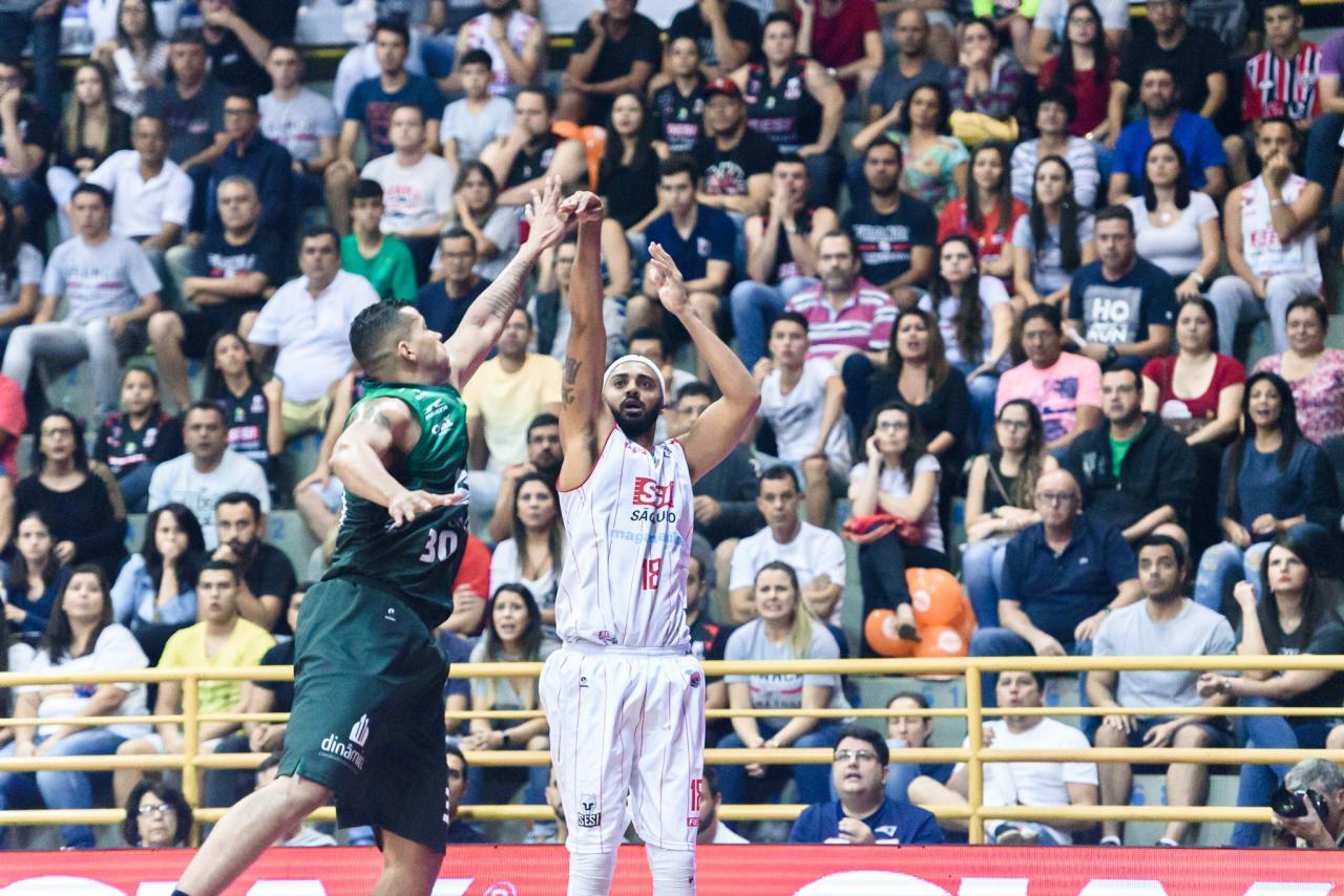 No segundo jogo das quartas, Sesi Franca Basquete perde para Bauru