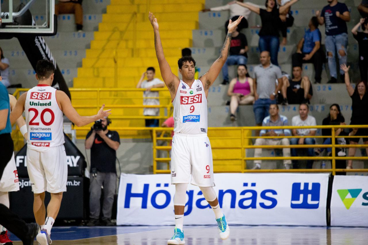 Líder do NBB, Sesi Franca Basquete supera Mogi das Cruzes