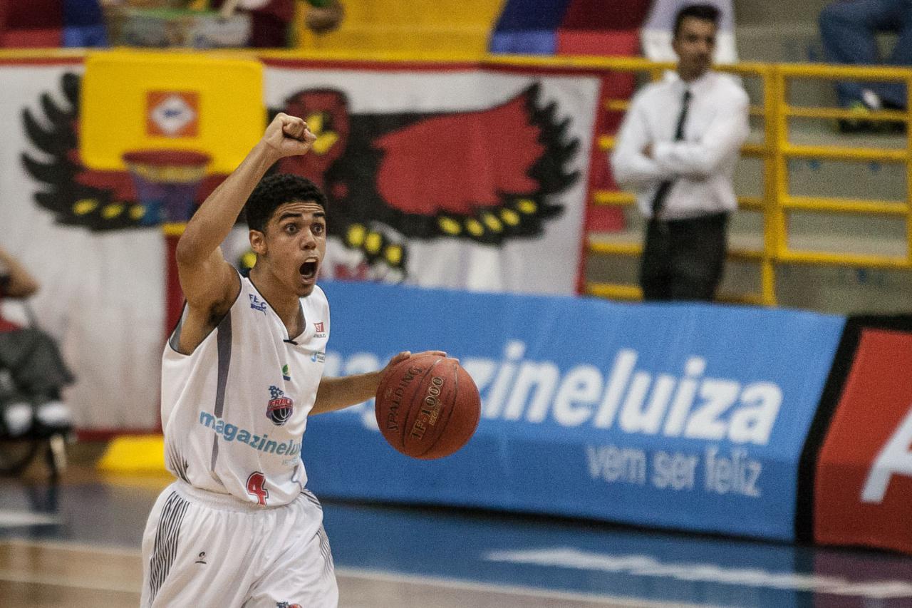 Em São Paulo, Franca Basquete mede forças com o Paulistano