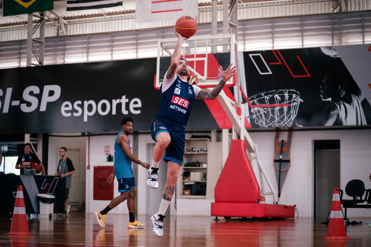 Sesi Franca Basquete realiza último treino em casa antes de viajar para o Chile, para a disputa da BCLA 2023/24